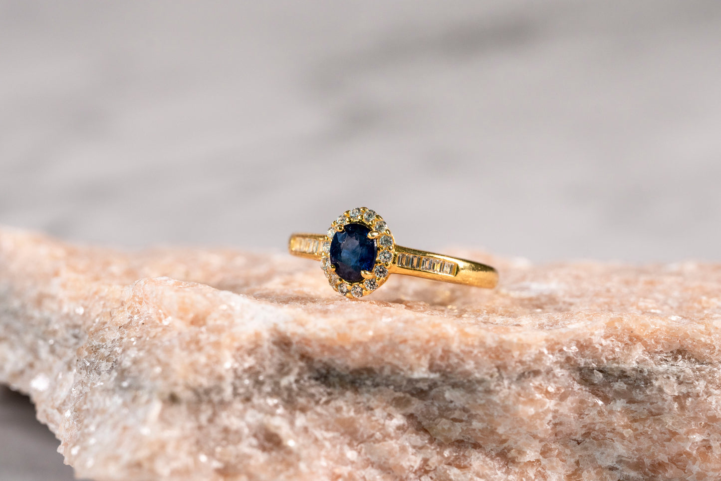 Oval Sapphire Elegance Ring with Diamond Accents in 18k Gold