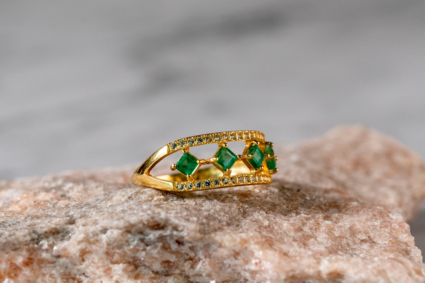 Emerald Cascade Eternity Band with Diamonds in 18k Gold