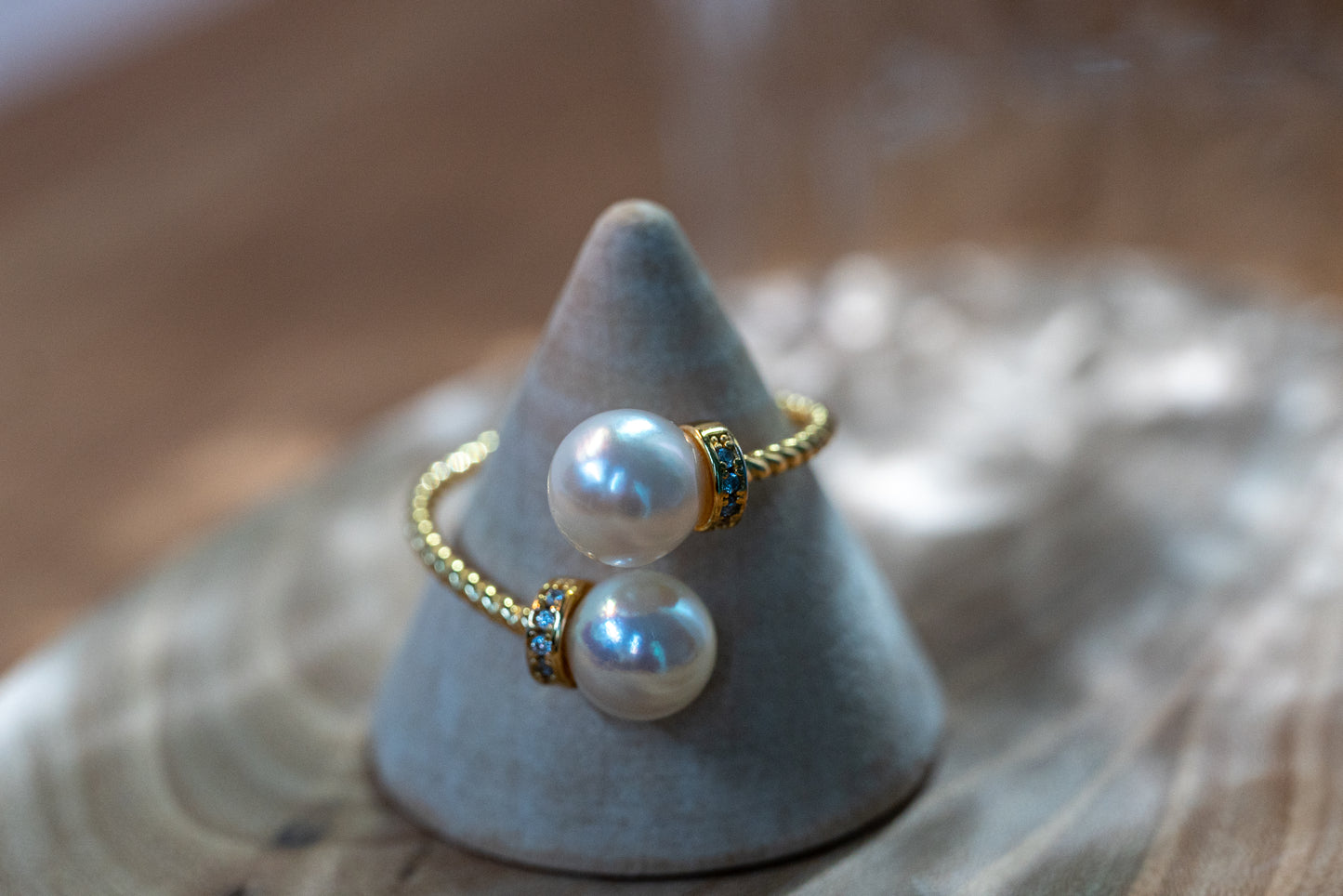 Akoya Duo Pearl Ring with Pink Overtone in 18K Gold