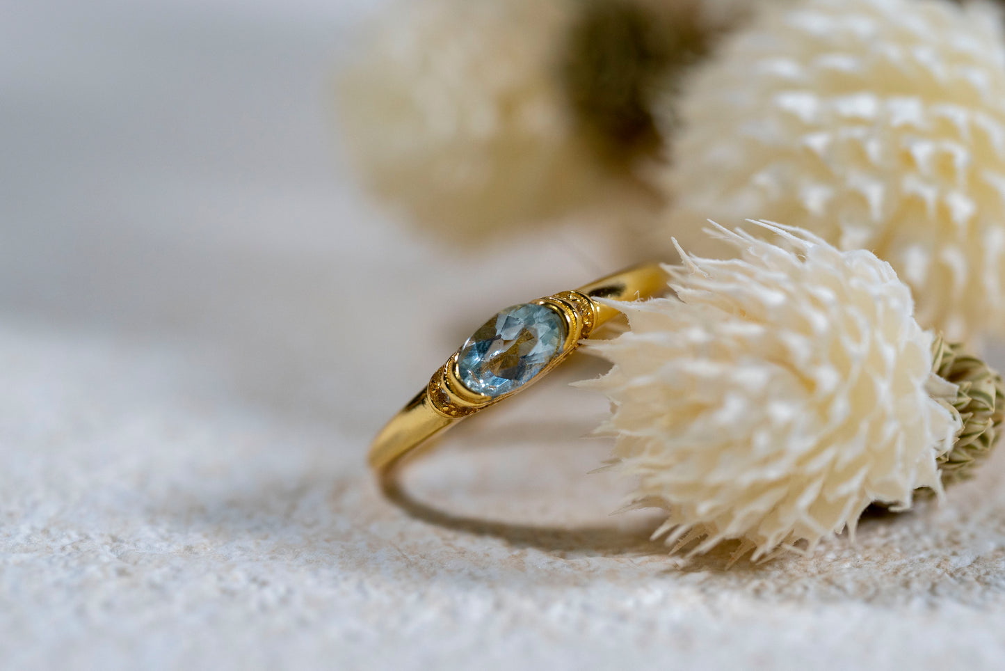 Ocean's Whisper Oval Aquamarine Ring in 18k Gold