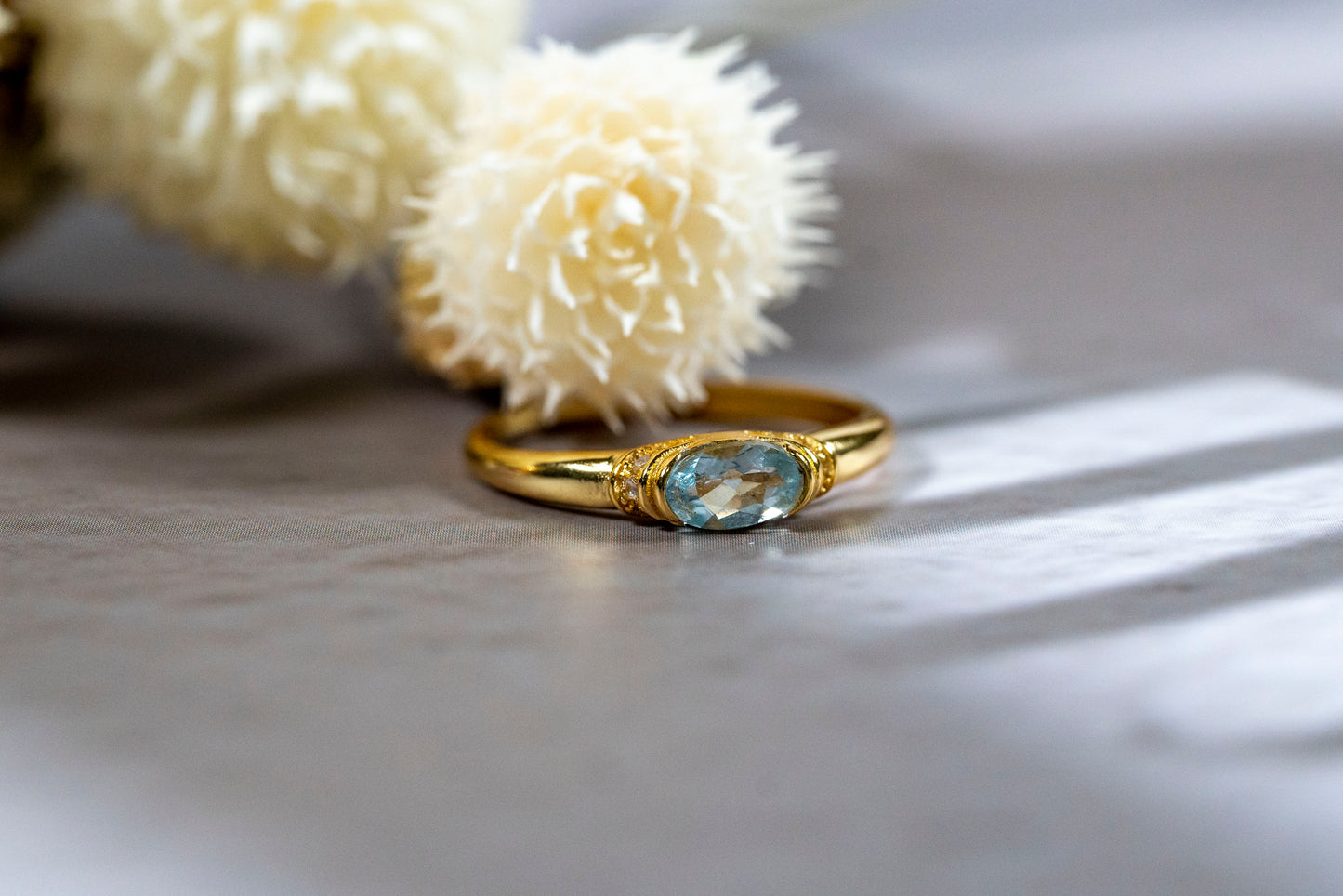 Ocean's Whisper Oval Aquamarine Ring in 18k Gold